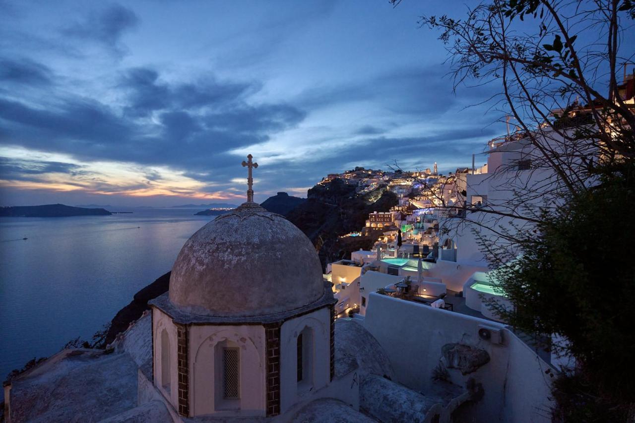 Amphitheater Cave Houses Fira  Exterior foto