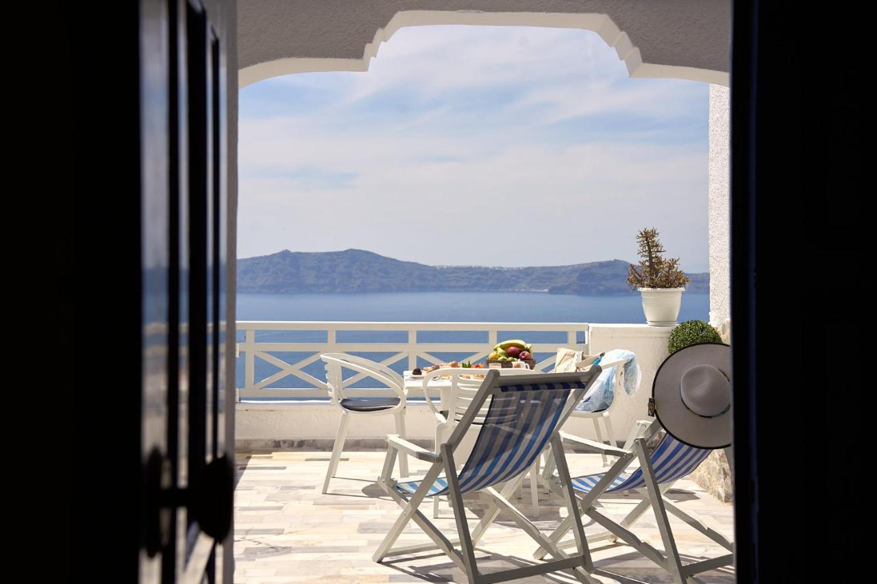 Amphitheater Cave Houses Fira  Exterior foto