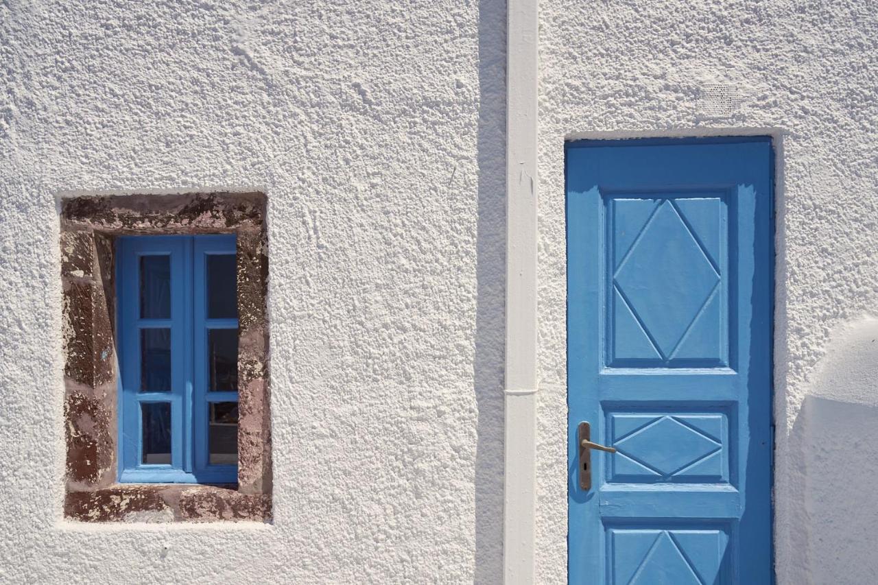 Amphitheater Cave Houses Fira  Exterior foto