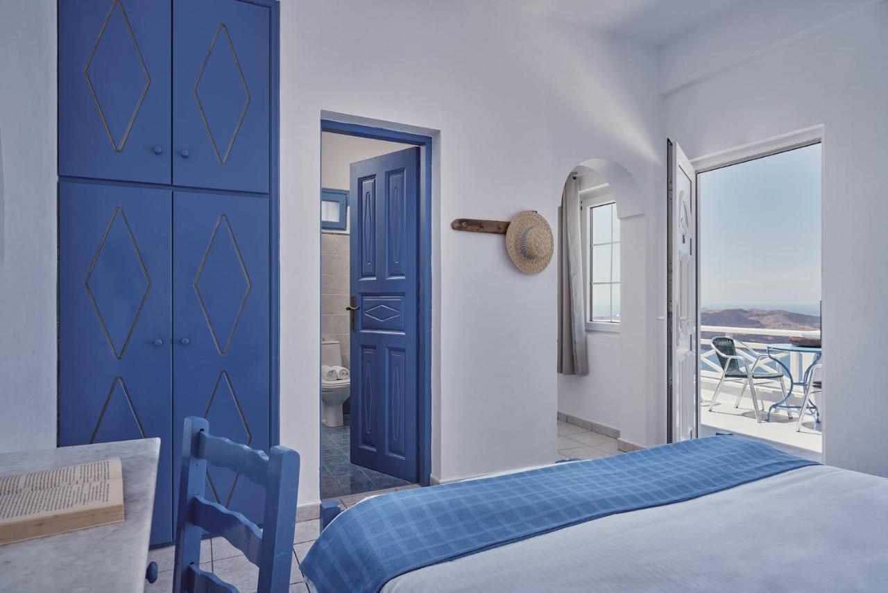 Amphitheater Cave Houses Fira  Exterior foto